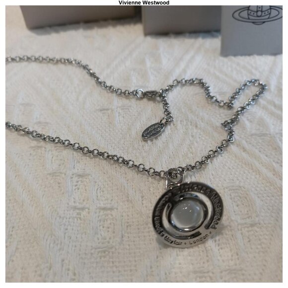 Vivienne Westwood Jewelry - Picture 4 of 5